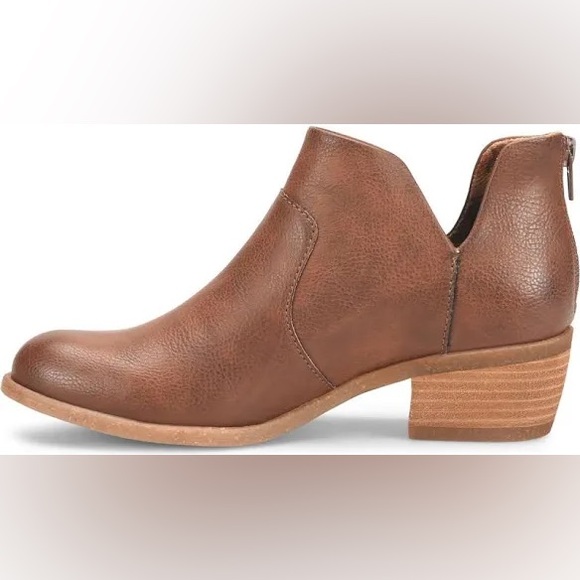 Bøc Lucy Block Heel Booties - Picture 2 of 2